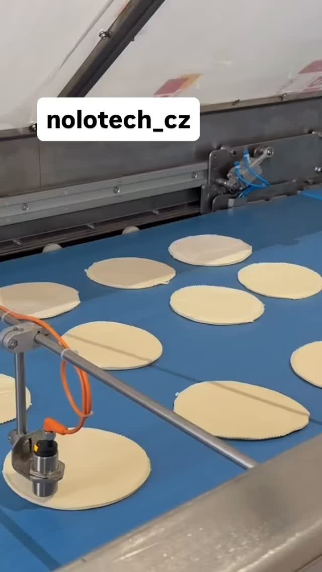 Instagram post from nolotech_cz. This post is in position 3.